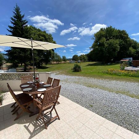 Fonclaire Holidays Mortemart Exterior foto